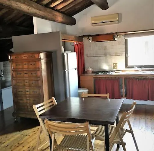 Romantic In The Historical Heart Of Apartamento